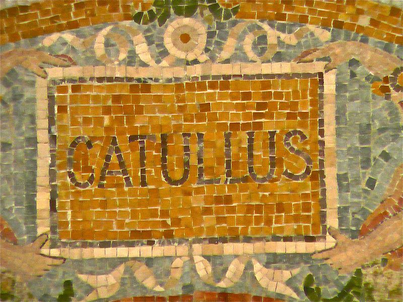 Mosaico con el nombre de Catulo