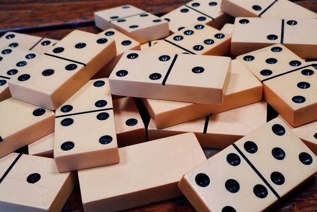 Juego de dominó
