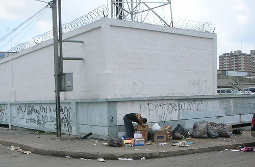 Rebuscando en la basura