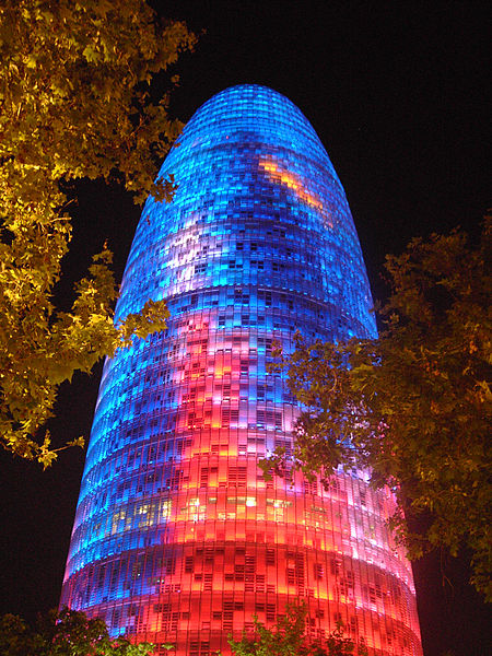 La famosa Torre Agbar de Jean Nouvel en Barcelona