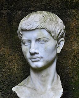 Busto de Virgilio