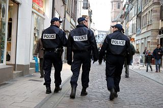 Policiers