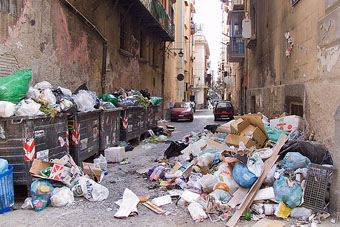 basura en el mercado