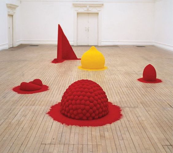 Kapoor, escultura con pigmentos