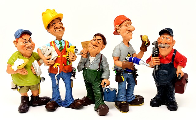 Caritcatura trabajadores de una empresa