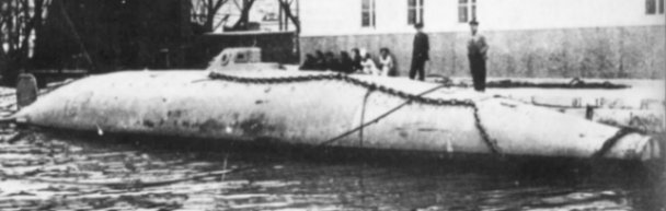 El submarino Peral en una fotografía de 1888
