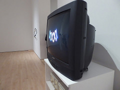 Un televisor