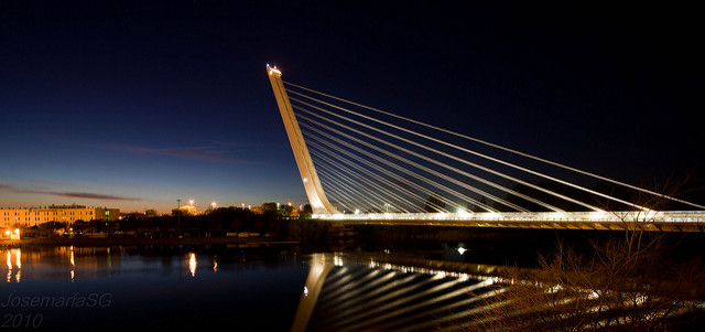 Vista nocturna del Puente del Alamillo Puente del Alamillo