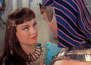 Fotograma de la película "Los diez mandamientos"