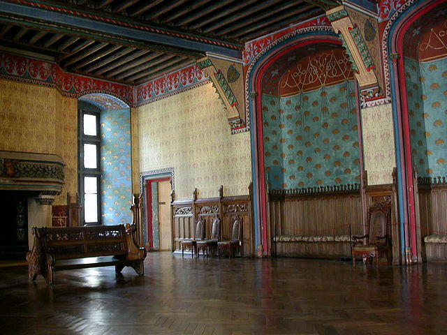 Habitación del castillo de Pierrefonds, reconstruido con criterios neogóticos por Viollet-le-Duc para Napoleón III.