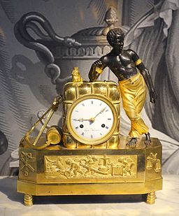 Reloj de mesa dorado al mercurio