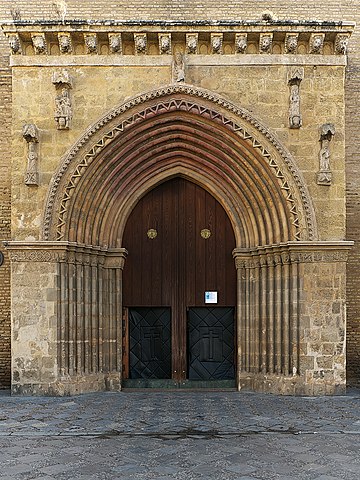 Iglesia de Santa Marina. Portada