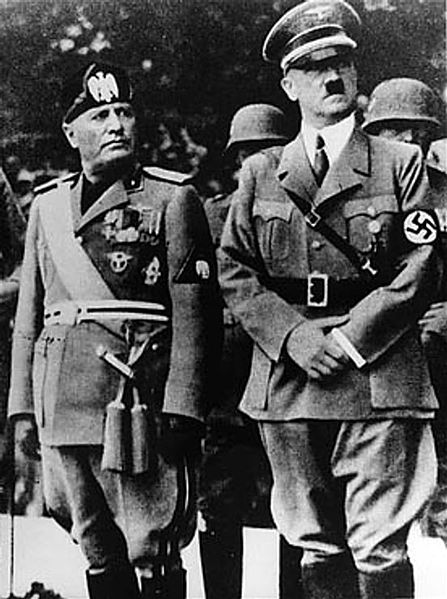 El Eje Roma-Berlín personificado: Mussolini y Hitler en 1937