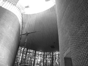iglesia del arquitecto español Fisac