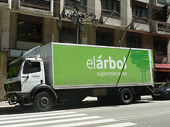 Camión distribuidor