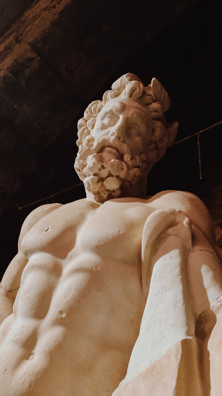 Zeus Una escultura del dios Zeus.