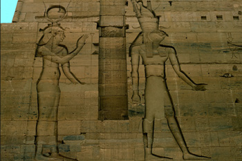 Relieve del Templo de Isis