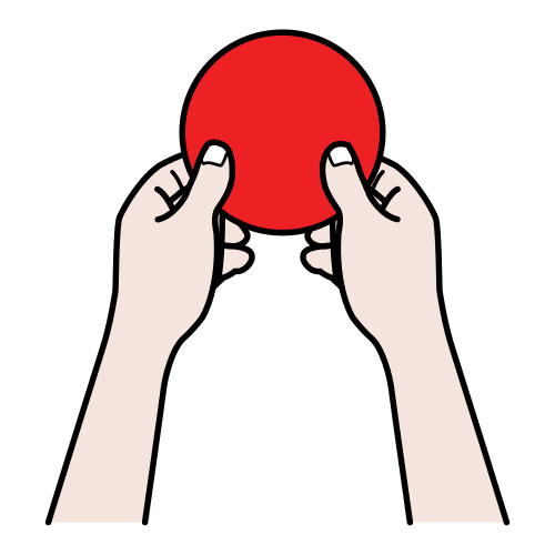 La imagen muestra dos manos que levantan y enseñan un objeto rojo y redondo.