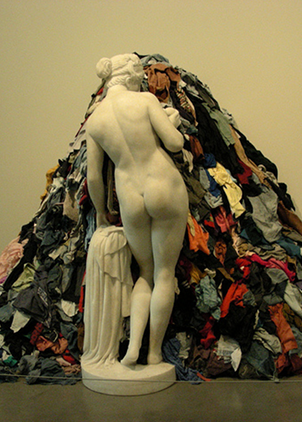 Michelangelo Pistoletto: La Venus de los trapos. Tate Modern, Londres Una escultura clásica de Venus es enfrentada a una montaña de ropas usadas