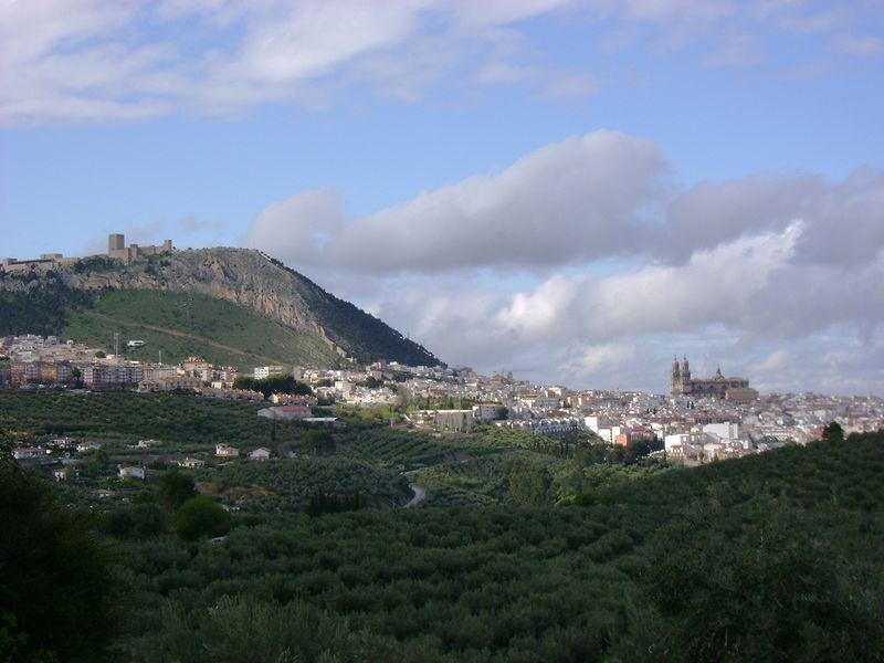  Durante el siglo XVI, Jaén era una de las mayores ciudades que existían en la península Ibérica. 