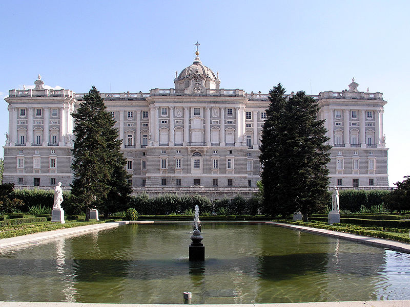  El Palacio Real en Madrid simboliza la centralización del poder en la capital de España desde hace unos cuatro siglos.