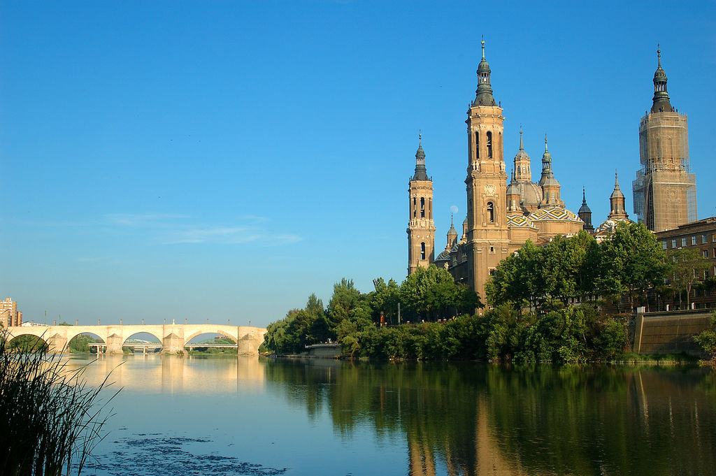  Zaragoza es un ejemplo de macrocefalia urbana dentro de la Comunidad aragonesa.