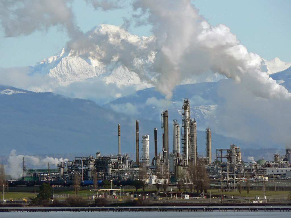 Ejemplo de industria pesada: una refinería de petróleo