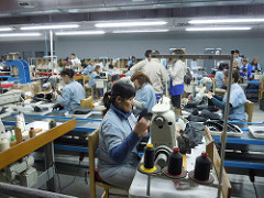 Ejemplo de industria ligera: fábrica de zapatos