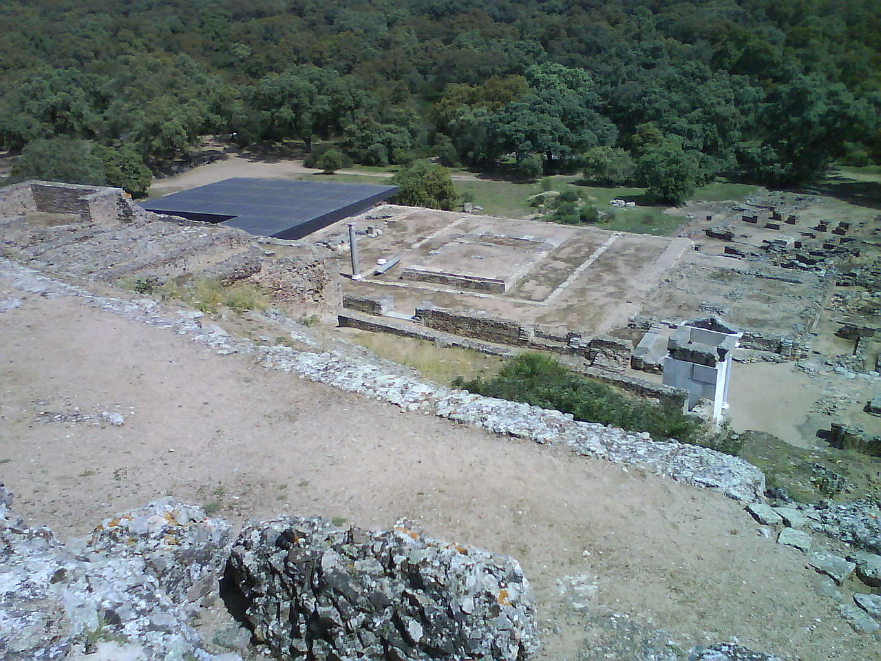 Vista general del Foro de Munigua