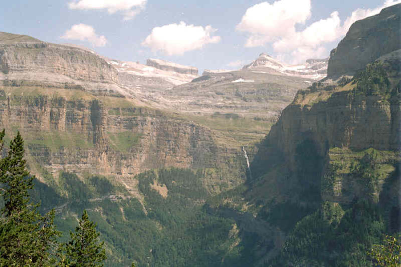 Circo Cotatuero, valle de Ordesa (Pirineo aragonés)