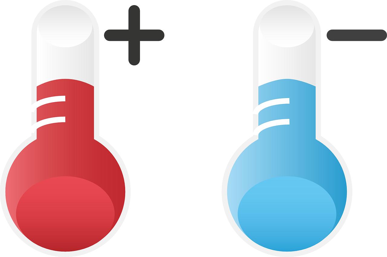 Imagen de dos termómetros, uno azul que representa baja temperatura y otro rojo que representa temperatura alta.
