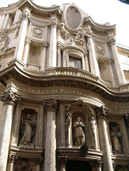 Fachada de San Carlo alle Quattro Fontane de Borromini