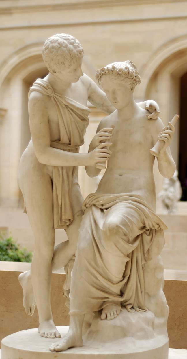 Escultura de Dafnis y Cloe, protagonistas de una famosa novela de Longo