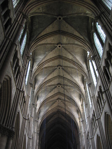 Interior de la Catedral de Nuestra Señora de Reims. Francia. 