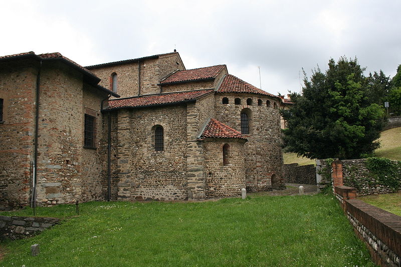 Basílica de San Pedro y San Pablo de Agliate (Italia)