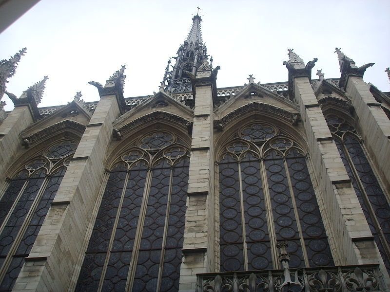 Interior de la Sainte Chapelle. París. Siglo XIV.