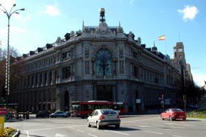 El Banco Central Europeo centraliza la política monetaria de los países de la UE aunque el Banco de España mantiene determinadas funciones