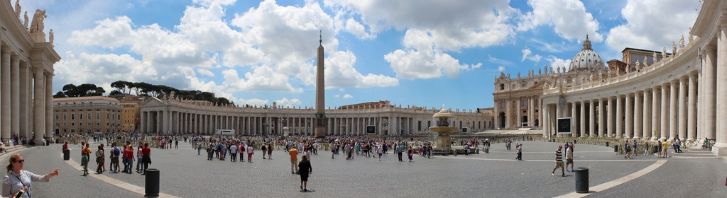 fotografía de la plaza del Vaticano