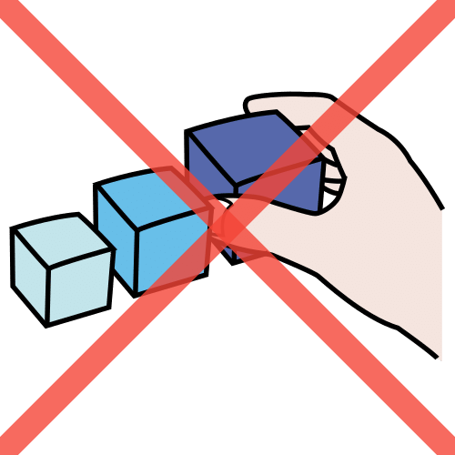 La imagen muestra tachada una mano colocando en orden tres cubos azules.