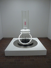 escultura de metacrilato y luz 