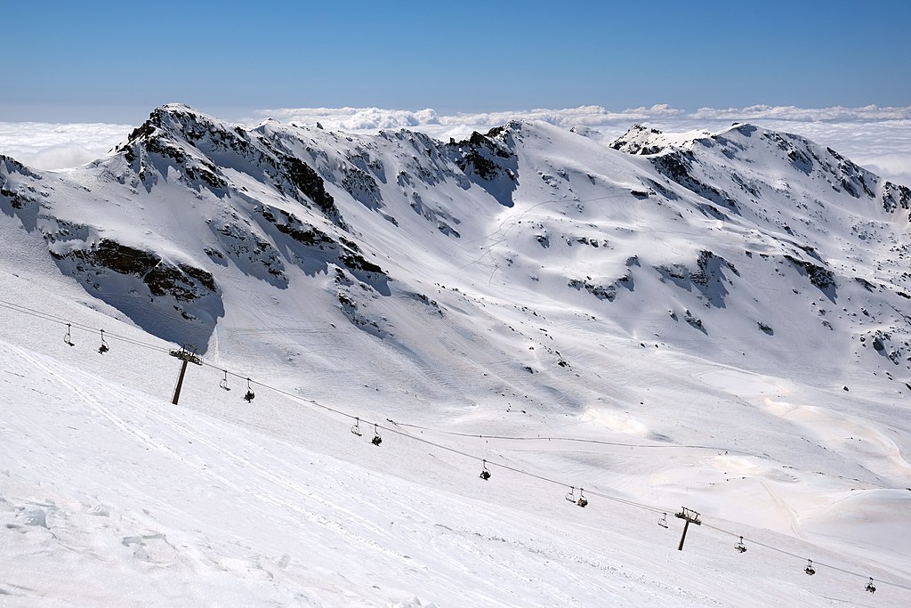 La imagen muestra Sierra Nevada Laguna de las Yeguas