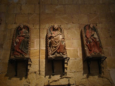  Figuras de tres hermanos mártires