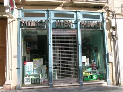 Escaparate clasicista. Almería