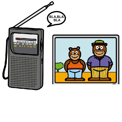 Radio emitiendo un programa y una televisión emitiendo un programa de dibujos animados. Los dibujos animados son de dos osos con ropas humanas