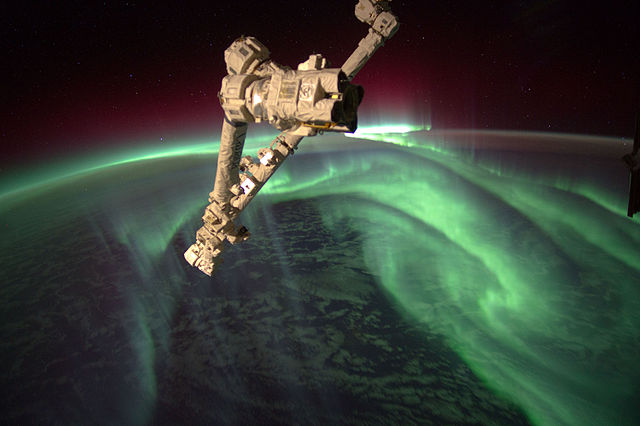 Aurora austral desde el espacio