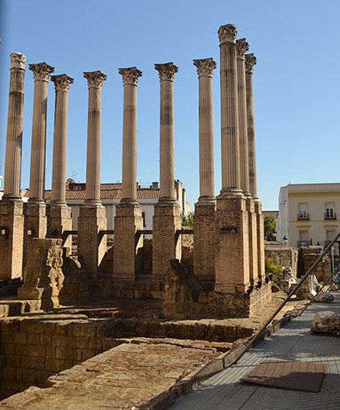 columnas del templo romano de Córdoba