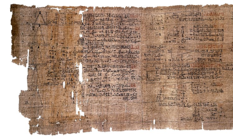 La imagen muestra el Papiro de Rhind